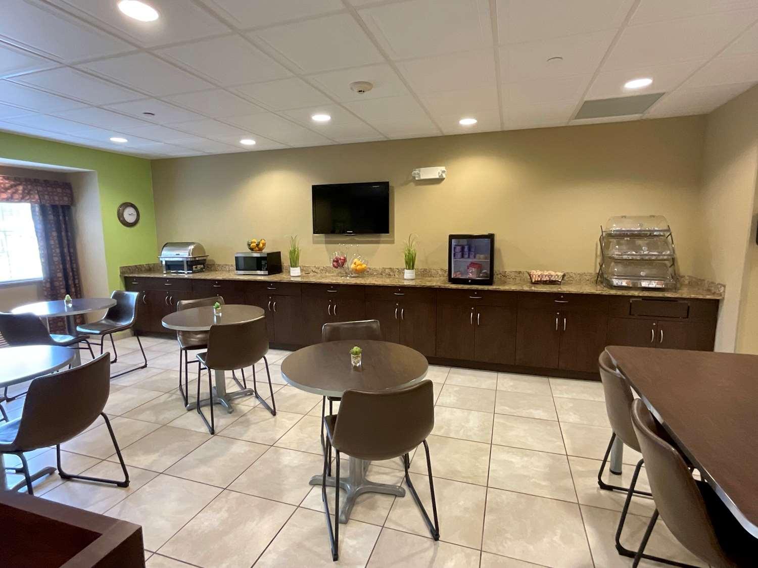 Surestay Plus Hotel By Best Western Buckhannon Exterior photo
